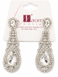 Pendientes brillantes y elegantes
