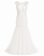 Vestido de Novia Blanco con Detalle Dorado