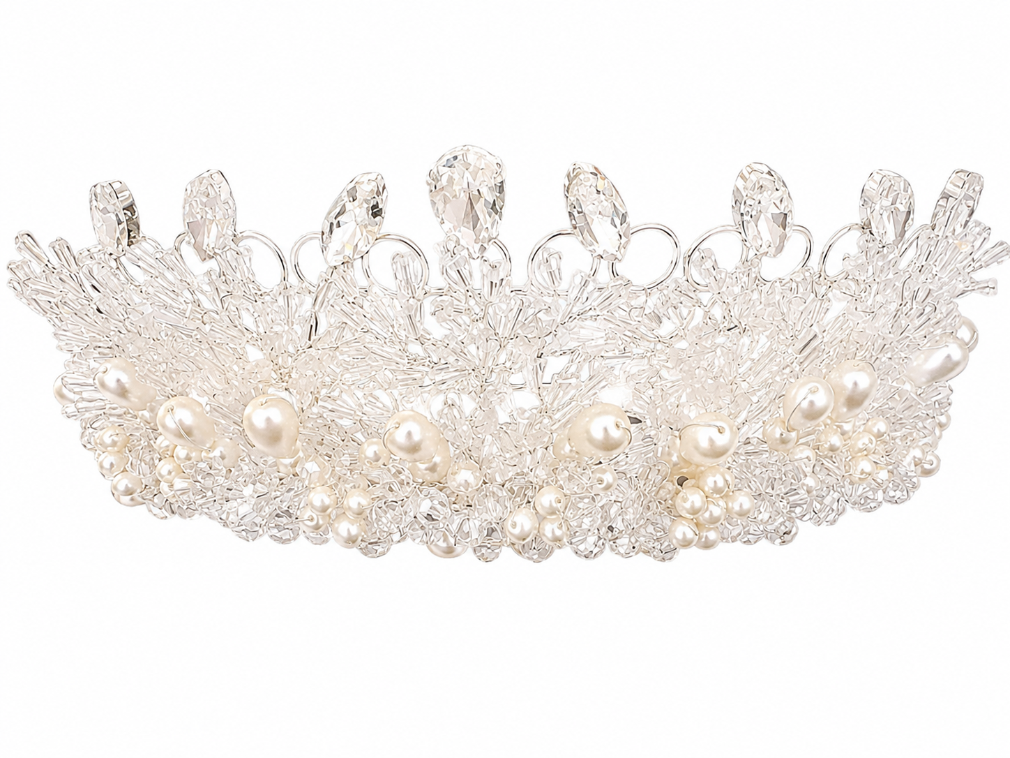 Tiara de cristal y perlas elegante